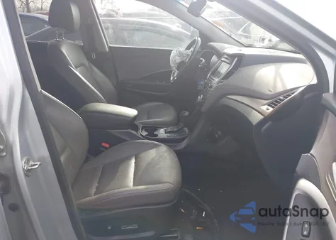 2017 Hyundai Santa Fe Se z USA, uszkodzony, nr VIN KM8SNDHF8HU234218